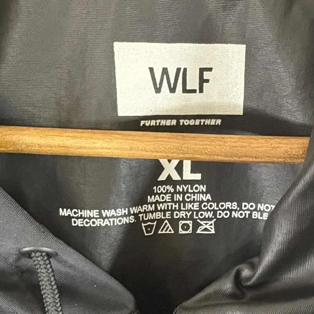 WLF‎ Enduro XL Black Men's Streetwear Skate Windbreaker Minimalist Jacket